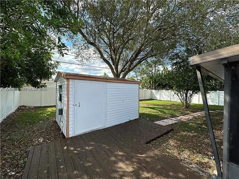 2 bed, 936 sqft, $2,750 — Photo 4