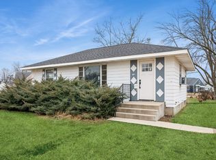 801 25th St NE, Cedar Rapids, IA 52402