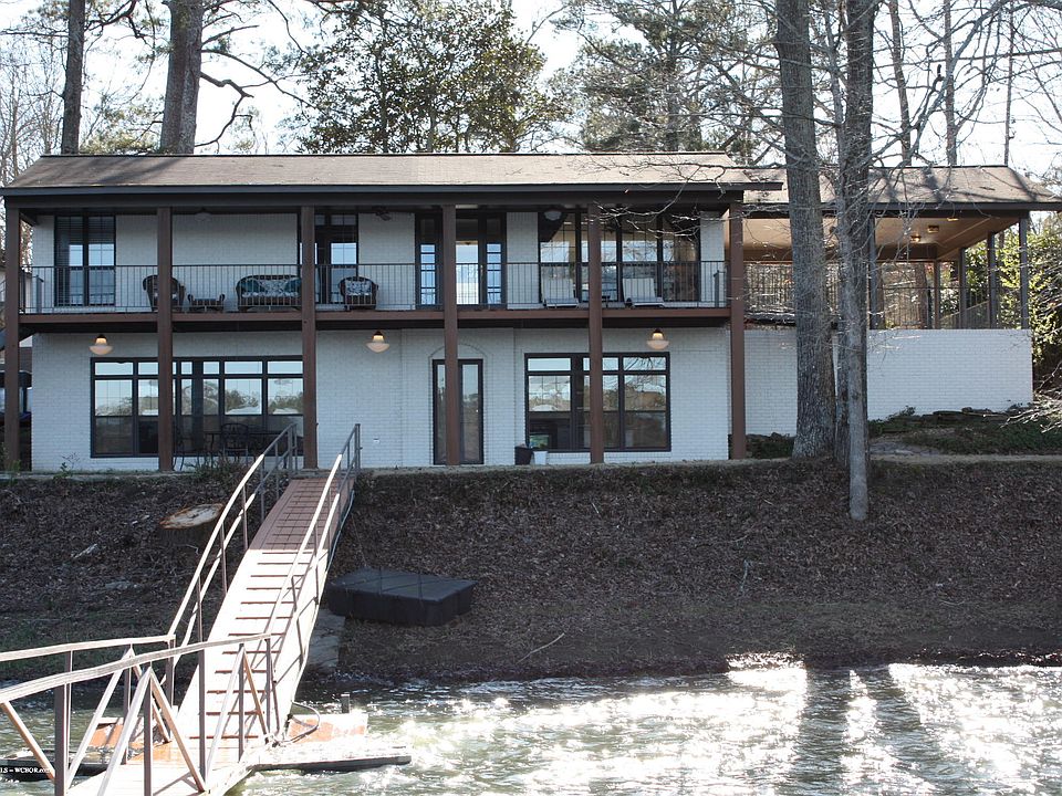 1st image of 140 Dogwood Ct