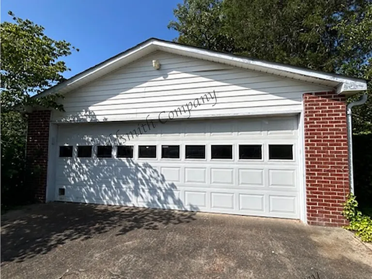 2 Woodfern Cir — Photo 10