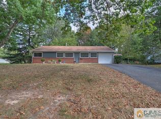 45 Savage Rd, Kendall Park, NJ 08824