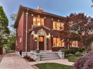 7339 Teasdale Ave, Saint Louis, MO 63130