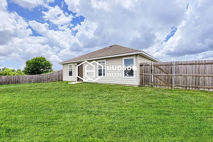3009 Gillespie Ct — Photo 11