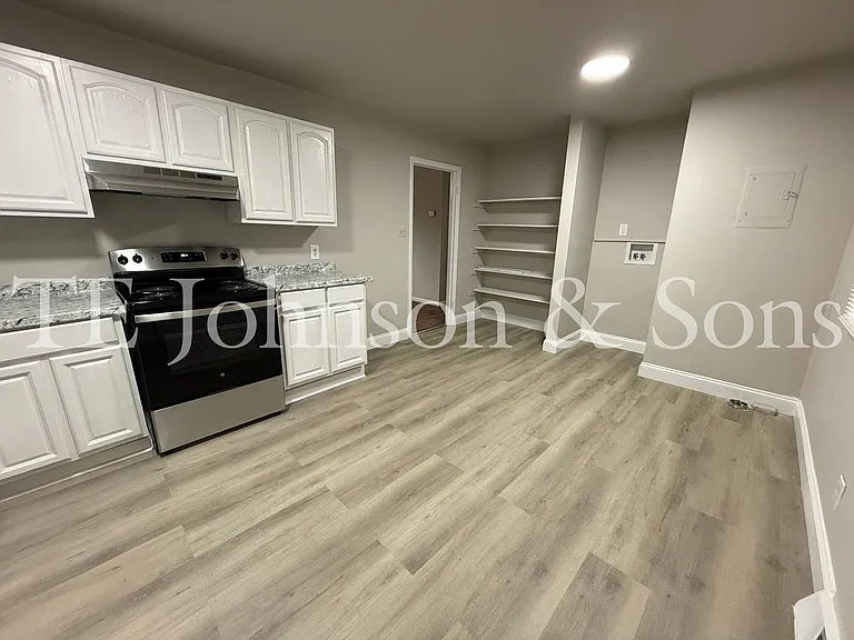 425 Cody Cir — Photo 8