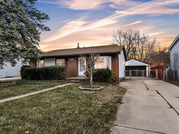 29210 Florence St, Garden City, MI 48135