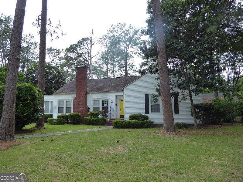 1st image of 1415 Saint Marys Dr