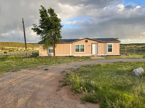 44 Los Chavez Ave, Edgewood, NM 87015