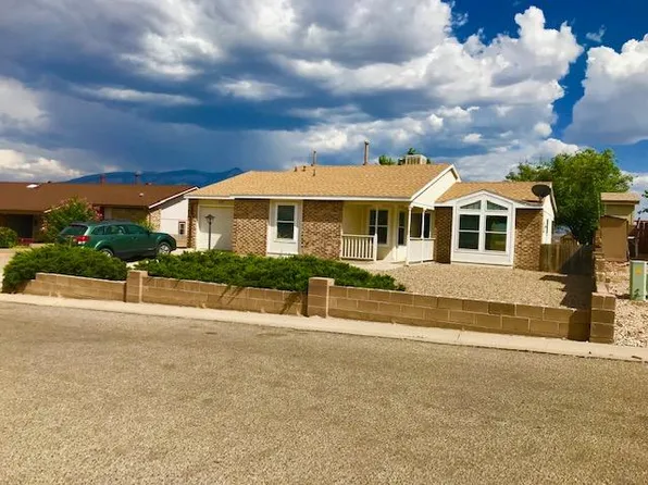 6387 Roadrunner Loop NE, Rio Rancho, NM 87144