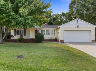 112 N Rockview Dr, Greenville, SC 29609