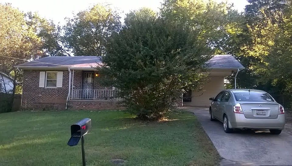1st image of 1106 Parish St