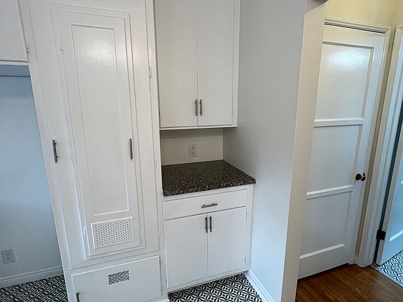5th image of 1503 N Grand Oaks Ave #1/2