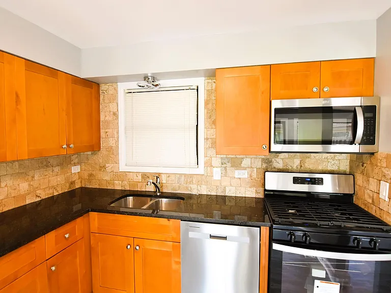 1305 Bamburg Ct #C — Photo 3
