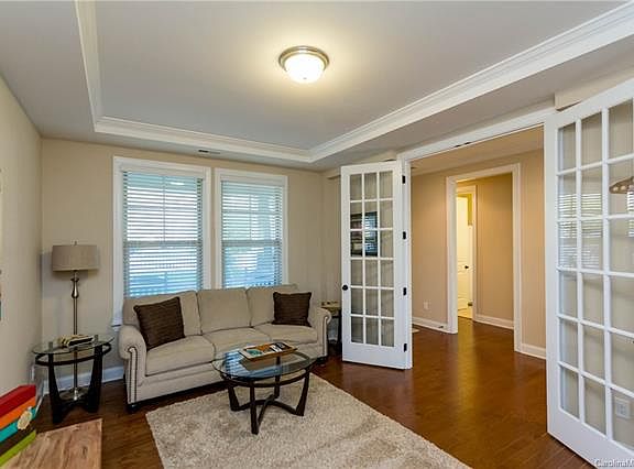 3rd image of 326 Gibson Park Dr