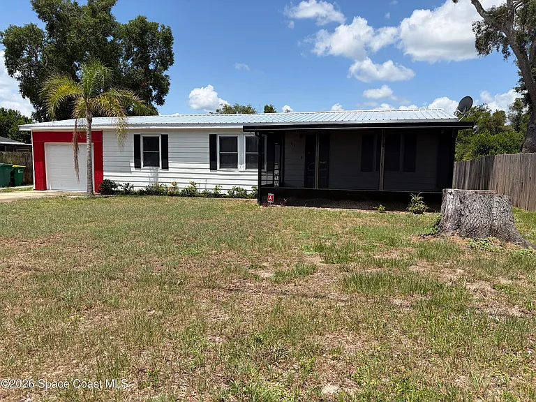 126 Vanguard Cir — Photo 1