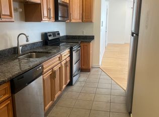 113 Winfield St APT 2L, Worcester, MA 01602