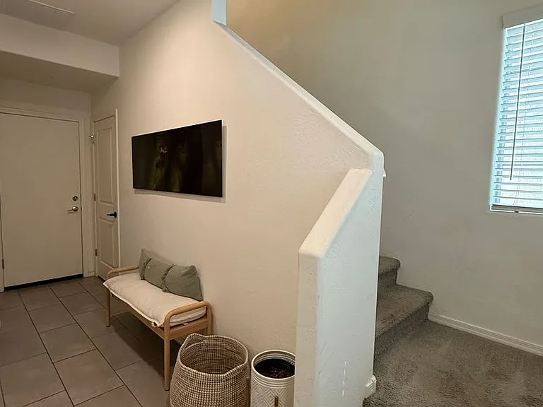 2658 S Harmony Ave — Photo 16