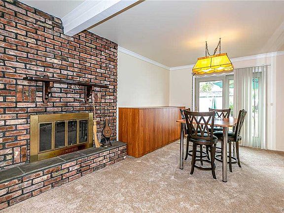 5th image of 50 Peachtree Ln
