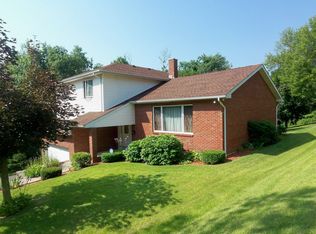 105 Hillhouse Rd, Waterbury, CT 06705