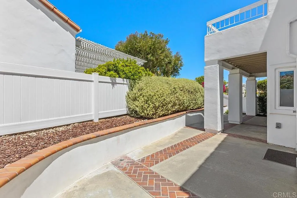 3 bed, 3.5 bath, 2808 sqft, $5,500 — Photo 4
