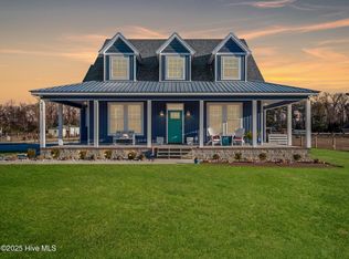 526 Whitehouse Fork Rd, Swansboro, NC 28584