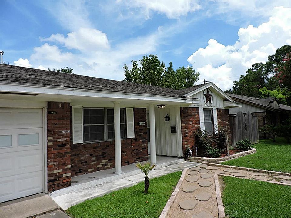 1st image of 2113 Harper Dr