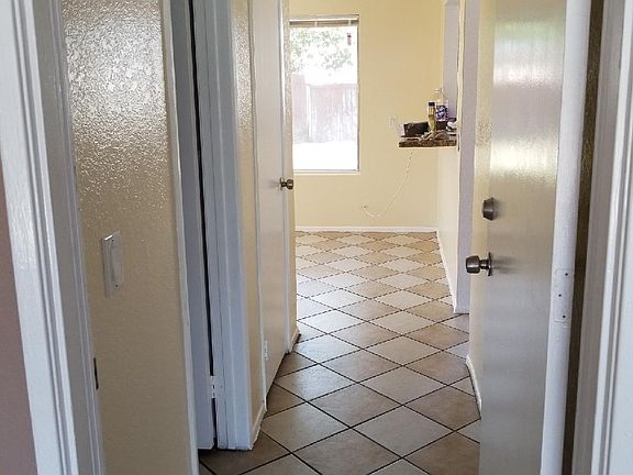 4th image of 3825 Antelope Creek Dr