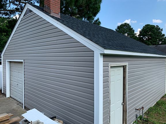2nd image of 3911 Scott St