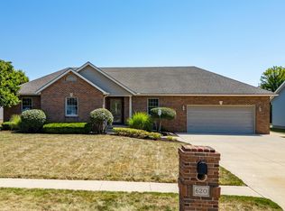 620 Burdick Dr, Washington Court House, OH 43160