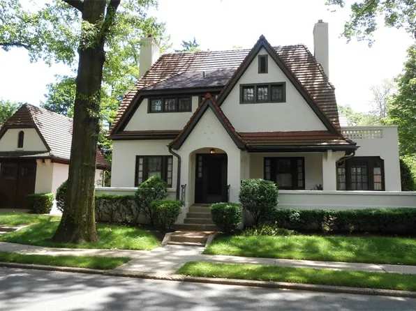 240 Greenway North image 1 of 26