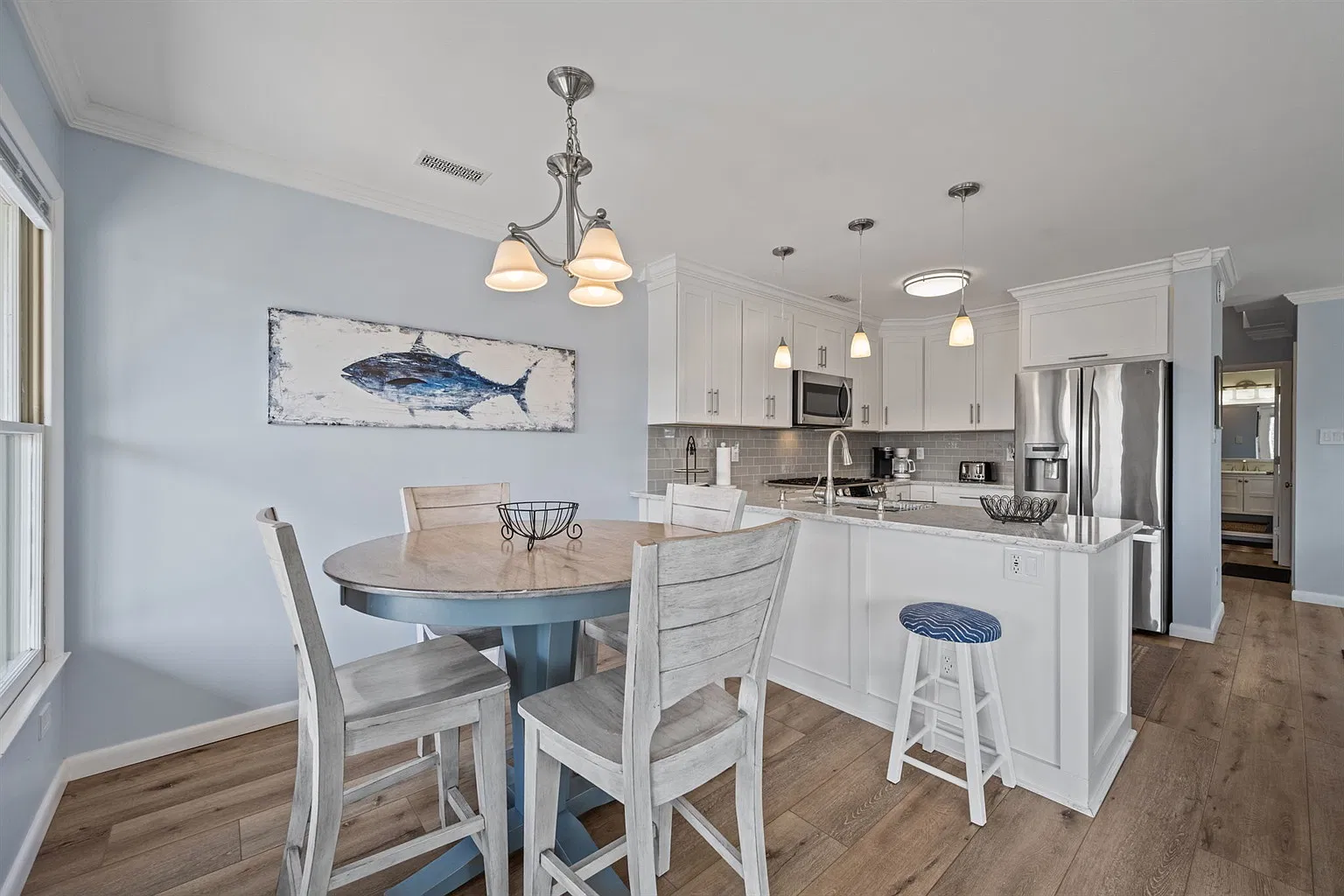 2 bed, 1014 sqft, $2,500 — Photo 3