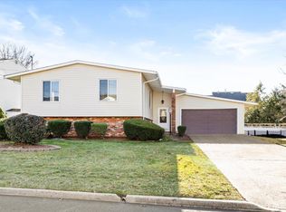 4 Bailey Ave, Sayreville, NJ 08872