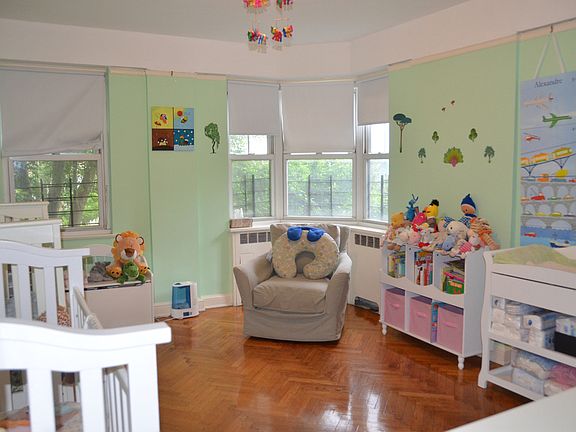 5th image of 120 Cabrini Blvd APT 11