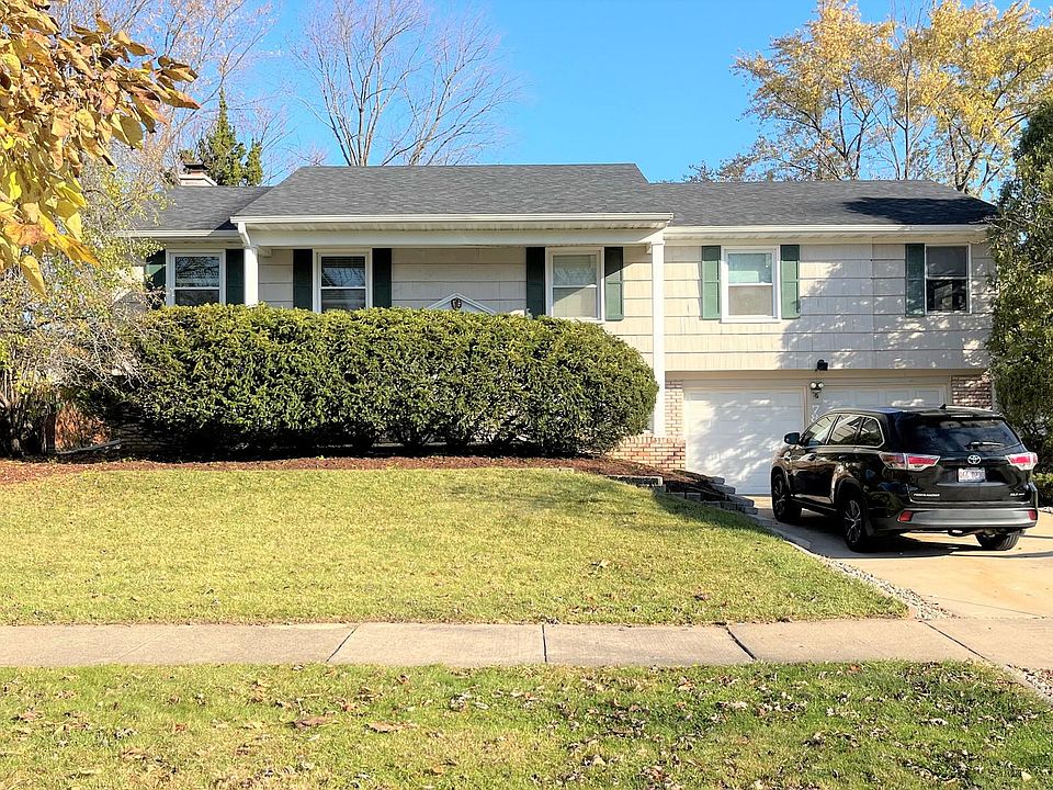 1st image of 788 Bernard Dr