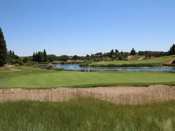 2196 Oak Creek Dr, Copperopolis, CA 95228