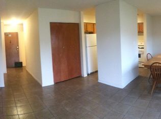 835 W College Blvd APT 101, Addison, IL 60101