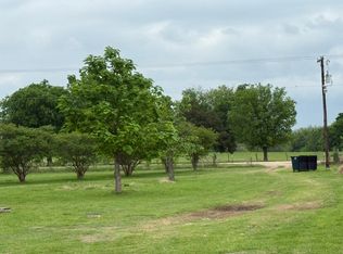 4913 N Fm 1752, Savoy, TX 75479