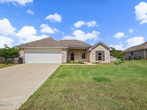 116 Bailey Cv, Canton, MS 39046