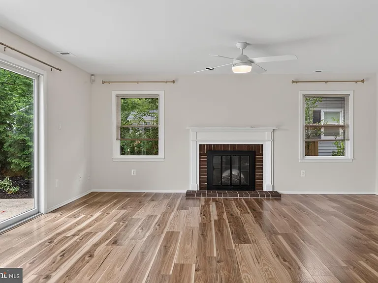 4214 Penner Ln — Photo 9