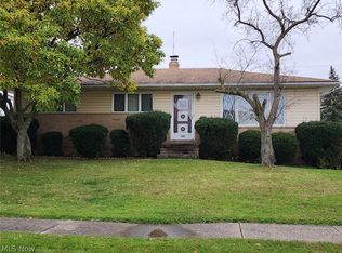 2865 Somia Dr, Parma, OH 44134
