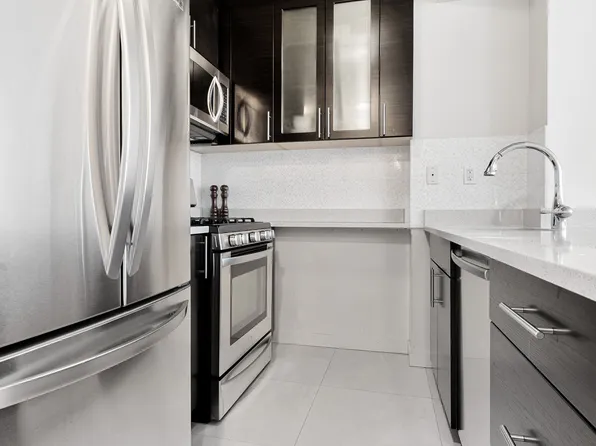 1 Irving Place image 12 of 18