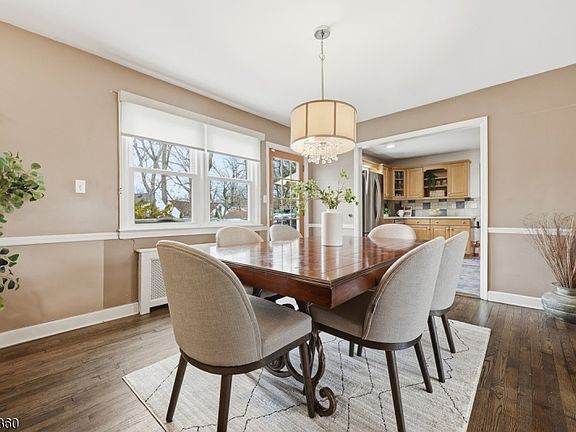 4th image of 444 Wheaton Rd