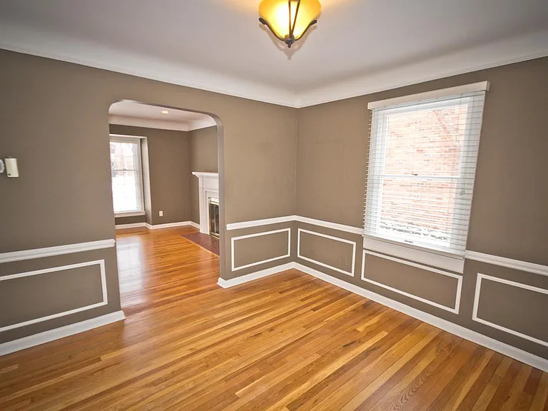 1433 Henrietta St — Photo 3