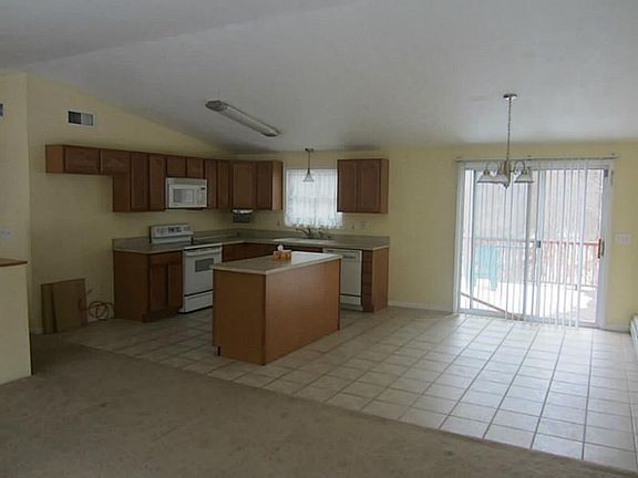 3rd image of 6 Aetna Way