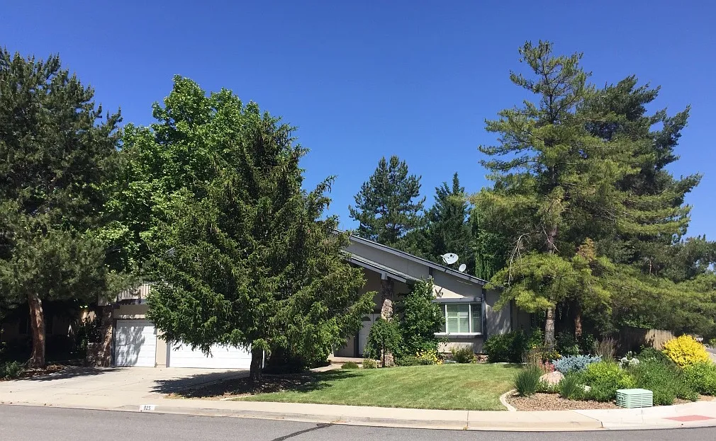 825 Twin Pines Rd photo 1