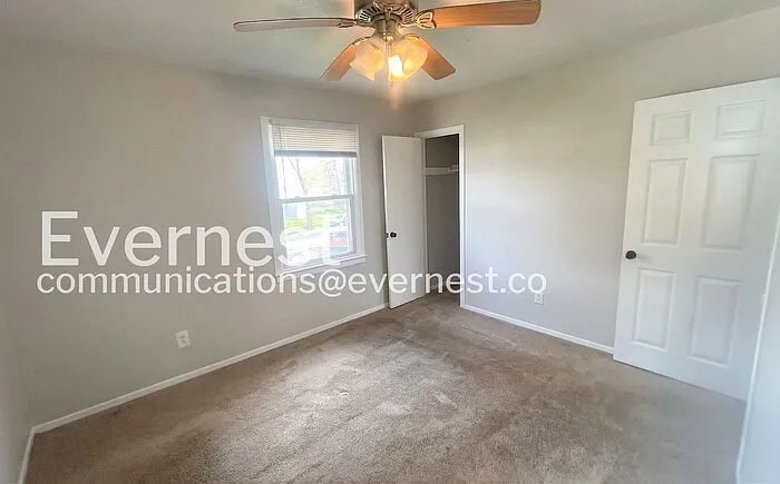 685 Valerie Ln — Photo 8