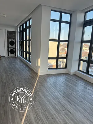 Living room, photo 5