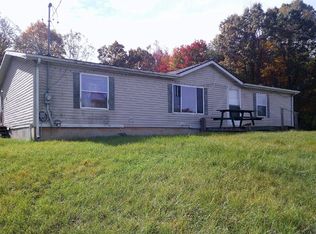 9560 S Byam Rd, Bancroft, MI 48414