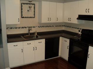 1801 English Dr, Mechanicsburg, PA 17055