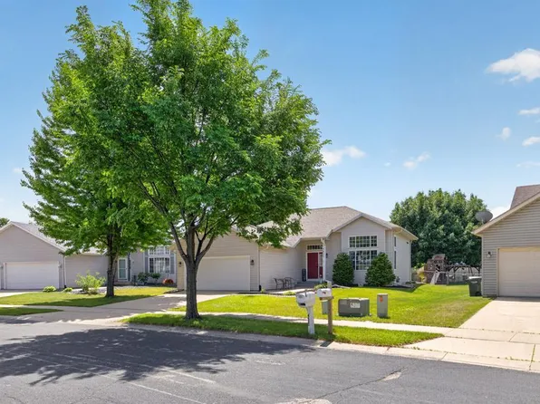 4820 Savannah Dr NW, Rochester, MN 55901