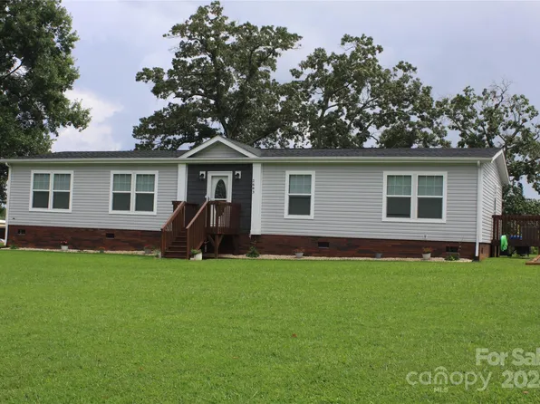 2603 Withers Dr, Hudson, NC 28638